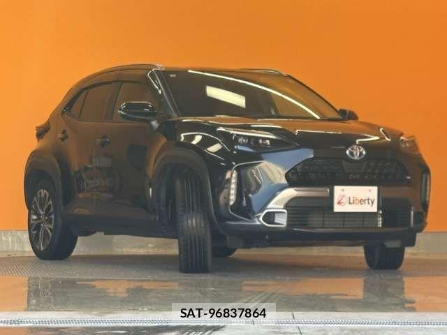 Toyota YARIS CROSS 2023-04 6916061-10