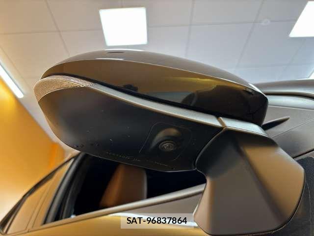 Toyota YARIS CROSS 2023-04 6916061-16