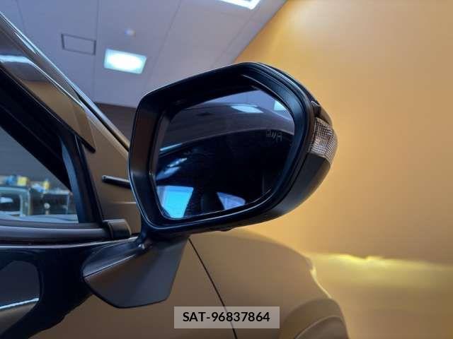 Toyota YARIS CROSS 2023-04 6916061-7