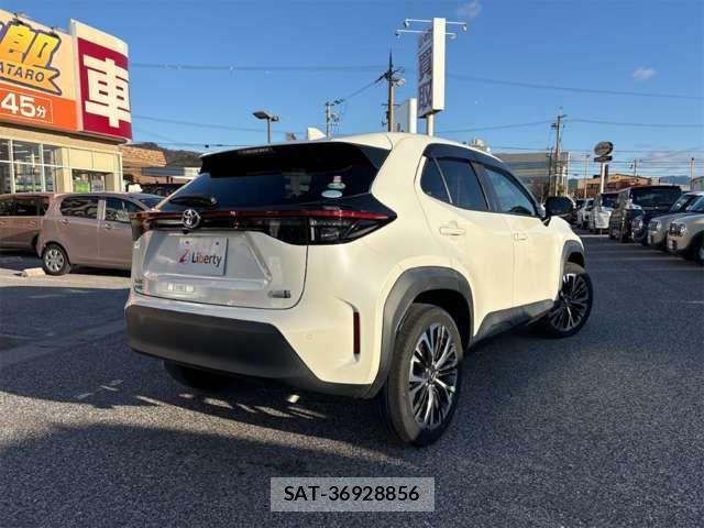 Toyota YARIS CROSS 2021-02 6916084-7