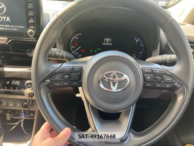 Toyota YARIS CROSS 2021-01 6916107-16