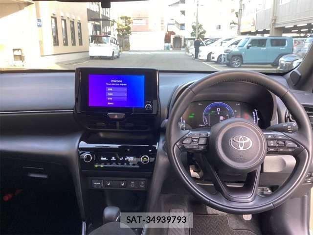 Toyota YARIS CROSS 2025-06 6916056-9
