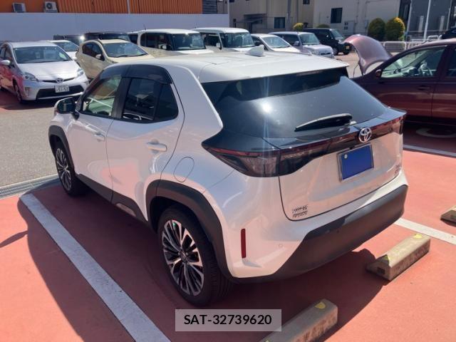 Toyota YARIS CROSS 2022-01 6916085-4