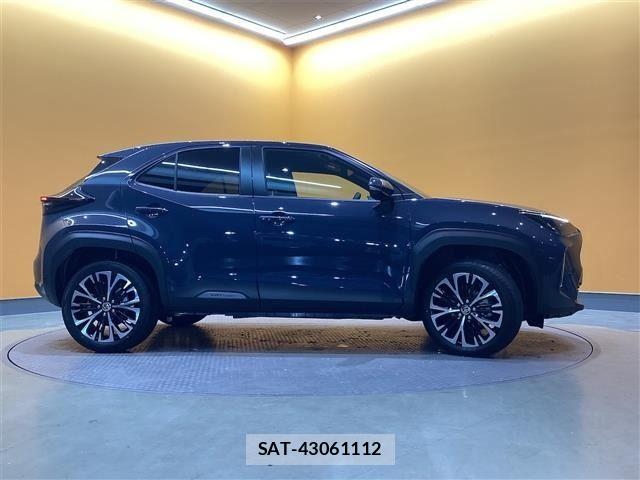 Toyota YARIS CROSS 2025-10 6916037-10