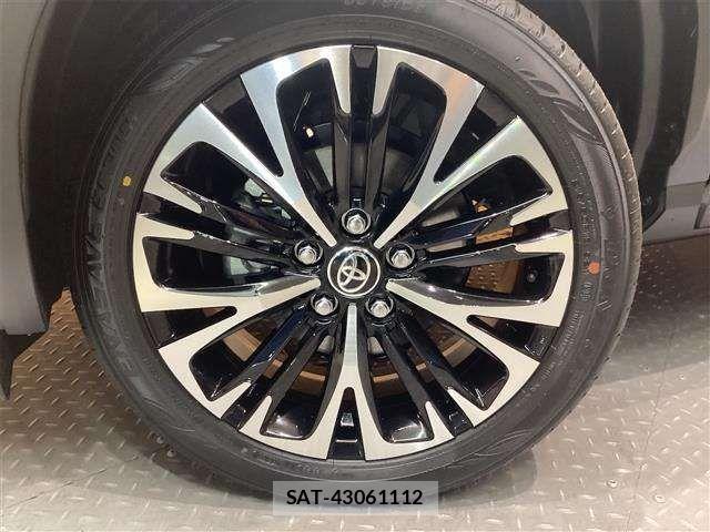 Toyota YARIS CROSS 2025-10 6916037-15