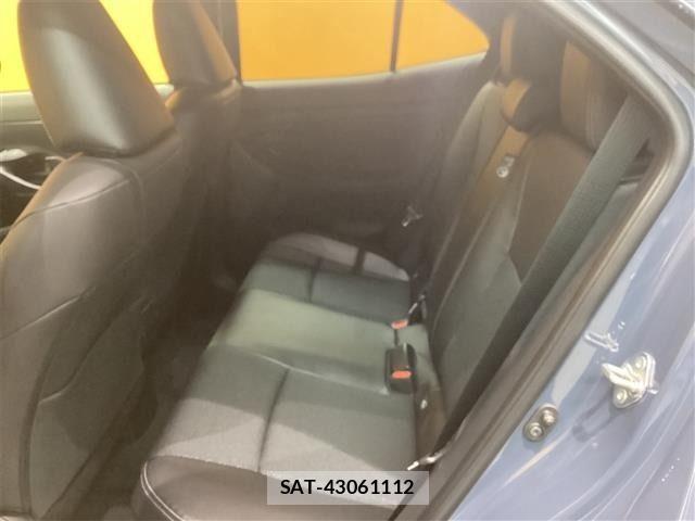 Toyota YARIS CROSS 2025-10 6916037-18
