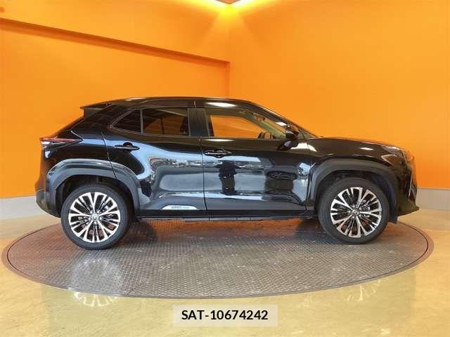 Toyota YARIS CROSS 2022-07 6916066-10
