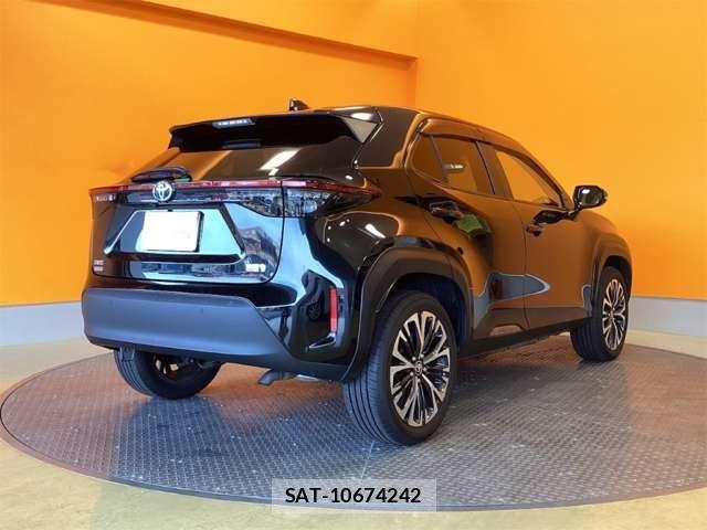 Toyota YARIS CROSS 2022-07 6916066-11