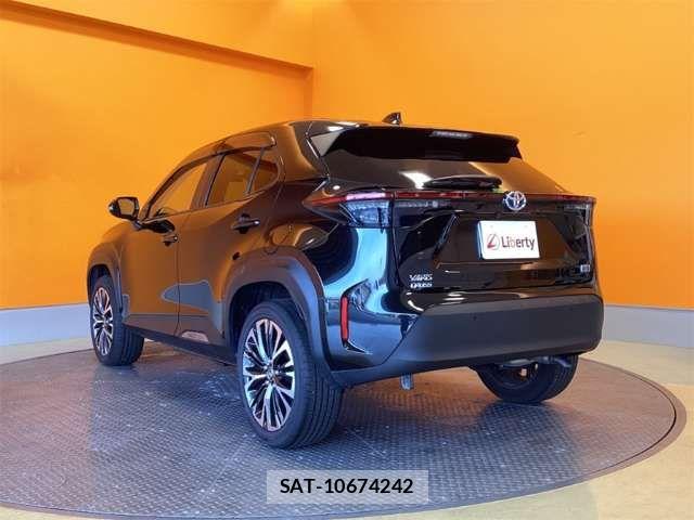 Toyota YARIS CROSS 2022-07 6916066-13