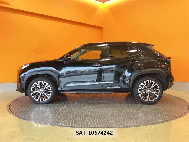 Toyota YARIS CROSS 2022-07 6916066-14