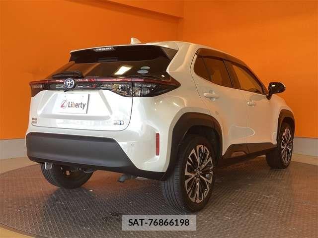 Toyota YARIS CROSS 2020-12 6916082-11