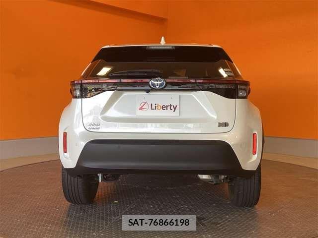 Toyota YARIS CROSS 2020-12 6916082-12