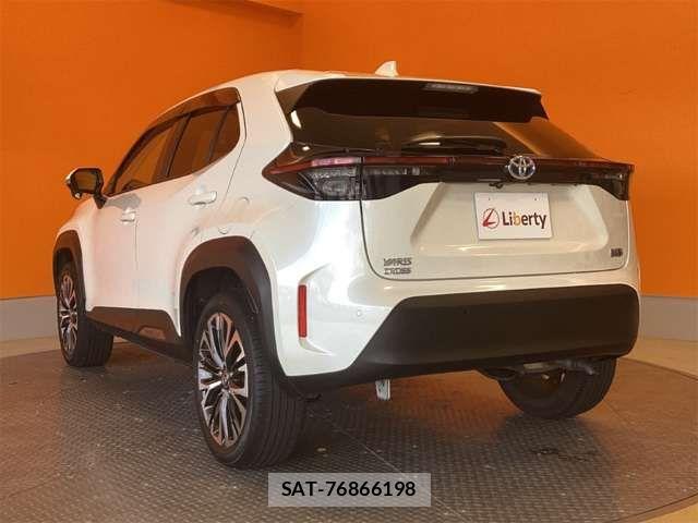 Toyota YARIS CROSS 2020-12 6916082-13