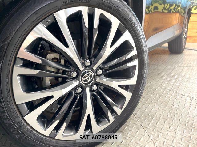 Toyota YARIS CROSS 2023-08 6916065-12