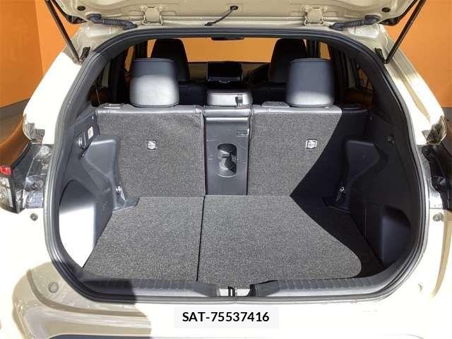 Toyota YARIS CROSS 2025-07 6916049-11