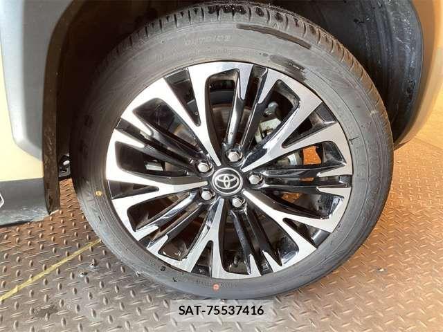 Toyota YARIS CROSS 2025-07 6916049-14