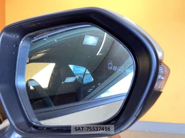 Toyota YARIS CROSS 2025-07 6916049-18