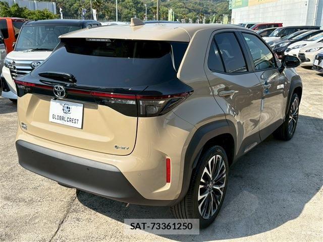 Toyota YARIS CROSS 2025-10 6916079-14