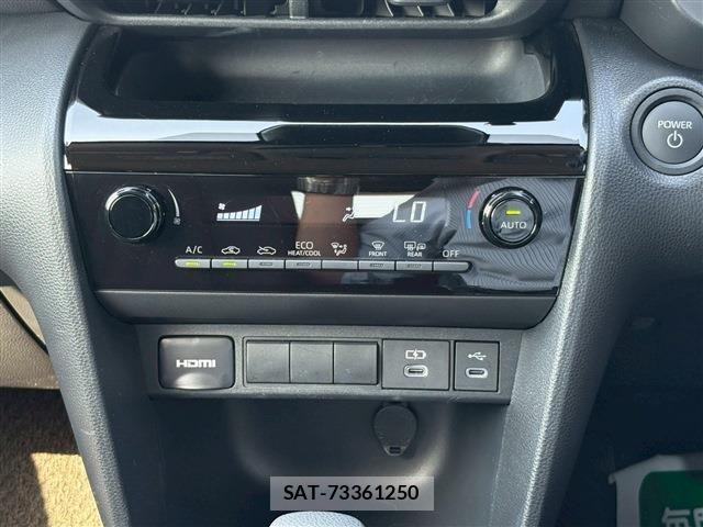Toyota YARIS CROSS 2025-10 6916079-24