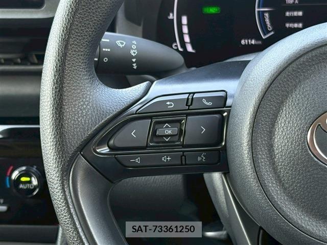 Toyota YARIS CROSS 2025-10 6916079-26