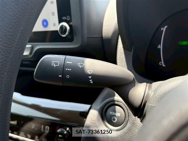 Toyota YARIS CROSS 2025-10 6916079-28