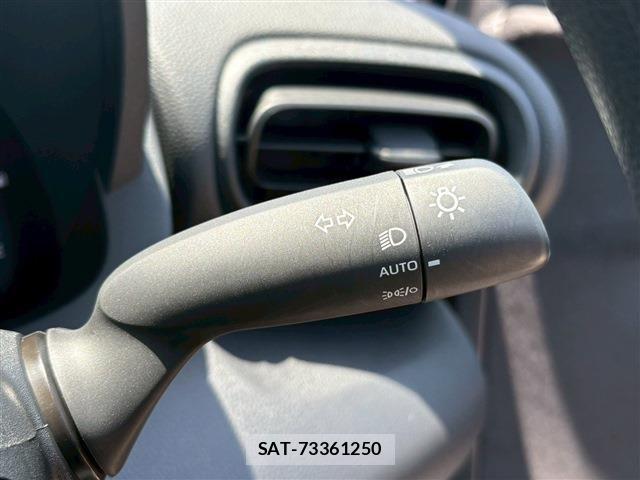 Toyota YARIS CROSS 2025-10 6916079-29