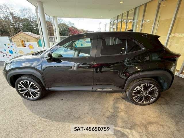 Toyota YARIS CROSS 2024-02 6916068-12