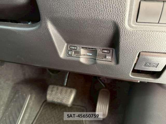 Toyota YARIS CROSS 2024-02 6916068-6