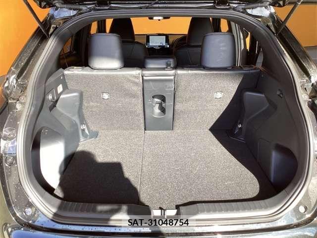 Toyota YARIS CROSS 2025-07 6916059-14