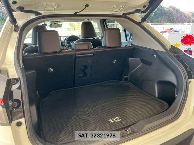 Toyota YARIS CROSS 2021-01 6916083-7
