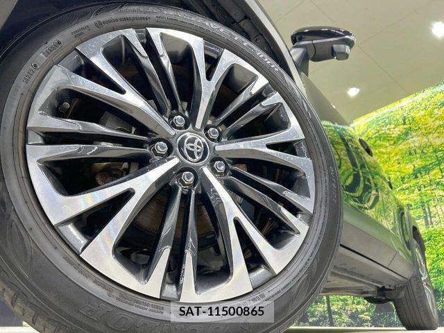 Toyota YARIS CROSS 2021-08 6916091-12