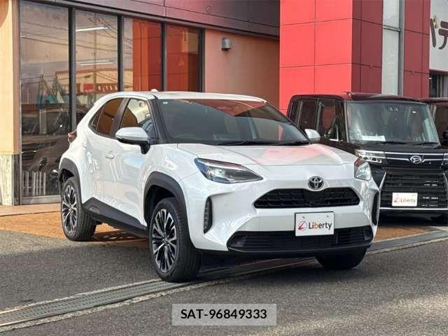 Toyota YARIS CROSS 2025-04 6916063-10