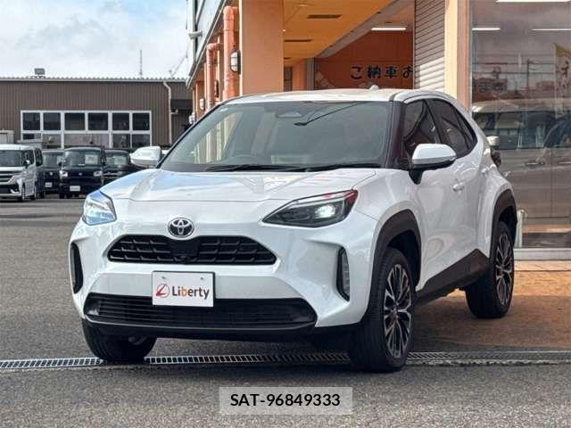 Toyota YARIS CROSS 2025-04 6916063-8
