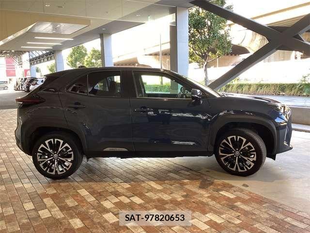 Toyota YARIS CROSS 2025-07 6916045-6