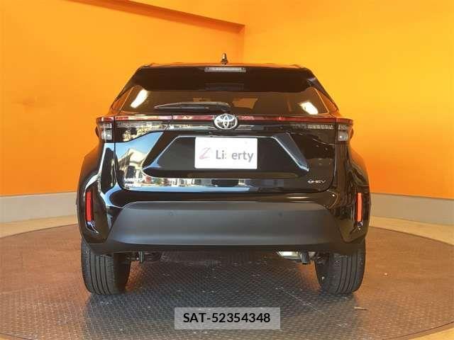 Toyota YARIS CROSS 2025-07 6916048-12