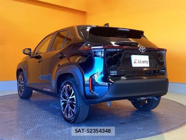 Toyota YARIS CROSS 2025-07 6916048-13