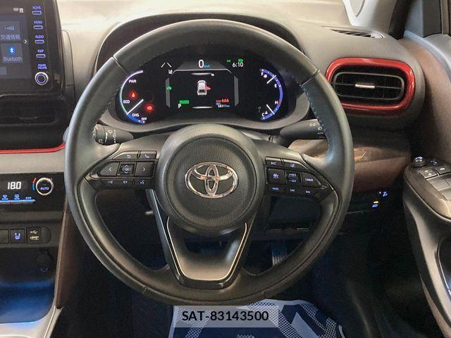 Toyota YARIS CROSS 2021-02 6999360-10
