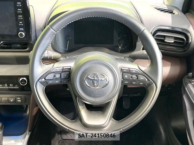 Toyota YARIS CROSS 2022-01 6999350-10