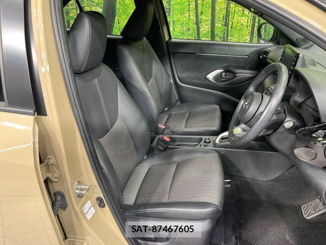 Toyota YARIS CROSS 2023-12 6999348-9