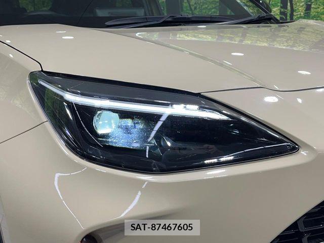 Toyota YARIS CROSS 2023-12 6999348-12