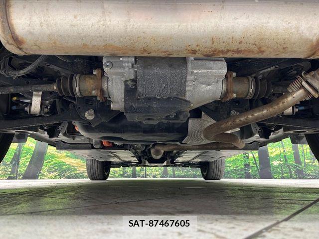 Toyota YARIS CROSS 2023-12 6999348-19