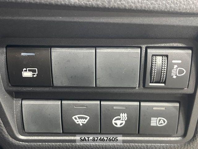 Toyota YARIS CROSS 2023-12 6999348-6