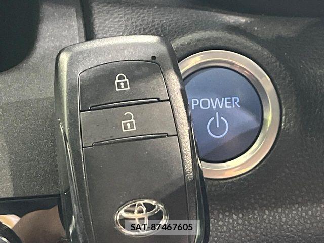 Toyota YARIS CROSS 2023-12 6999348-8