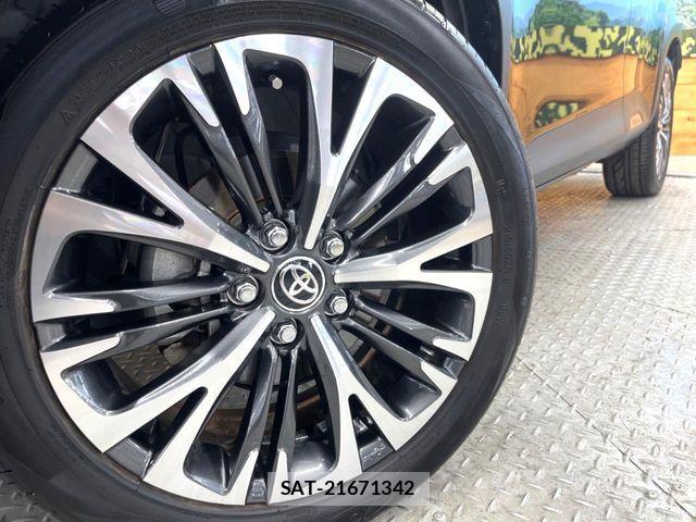 Toyota YARIS CROSS 2021-07 6999356-12