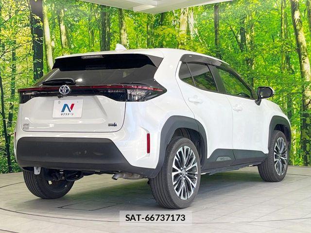 Toyota YARIS CROSS 2023-05 6999344-16