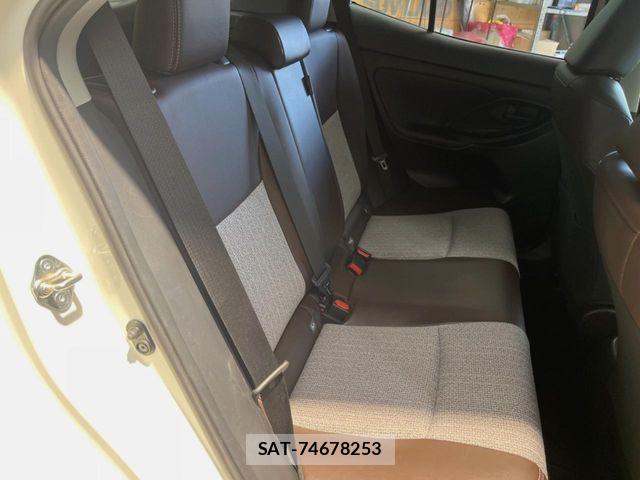 Toyota YARIS CROSS 2021-12 6999357-9