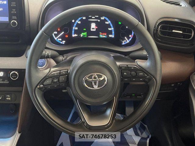 Toyota YARIS CROSS 2021-12 6999357-11