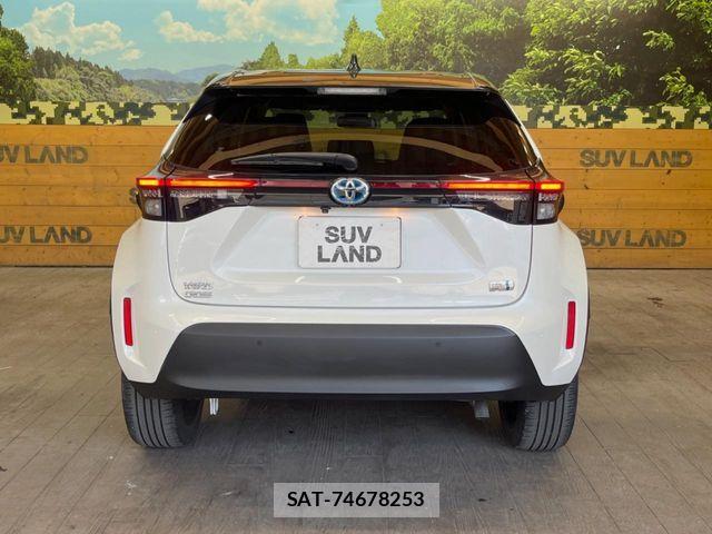 Toyota YARIS CROSS 2021-12 6999357-15