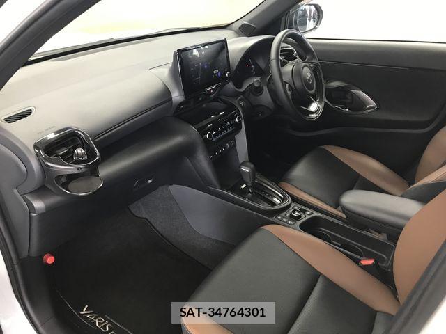 Toyota YARIS CROSS 2024-12 6999345-9