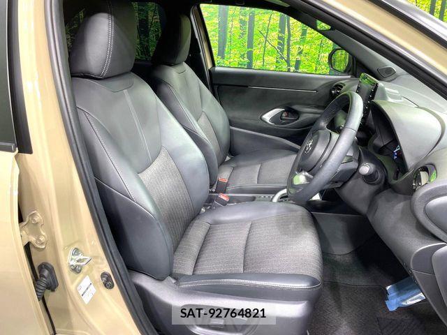 Toyota YARIS CROSS 2023-04 7021966-9